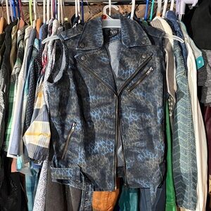 Tripp NYC Blue and Black Patterned Vest